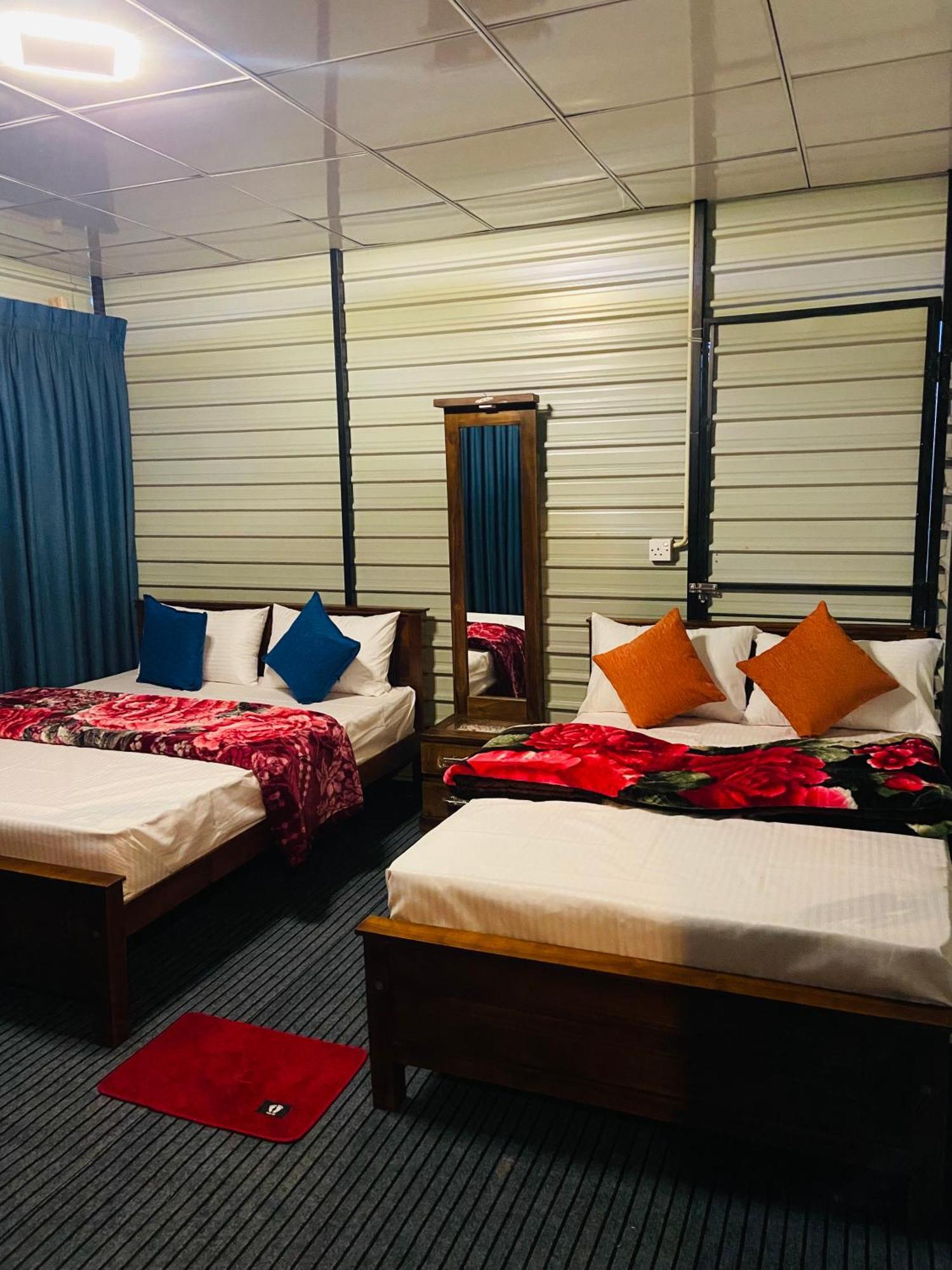 Shan Hotel Nallathanniya ภายนอก รูปภาพ